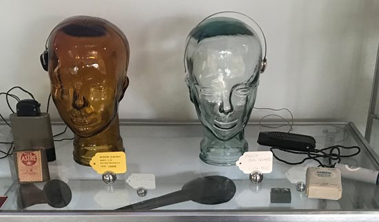 Electric Hearing Aids display