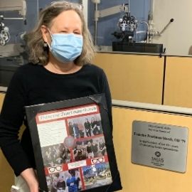 Dr. Francine Pearlman-Storch holding plaque