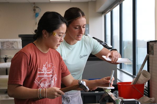 O&P student working in lab