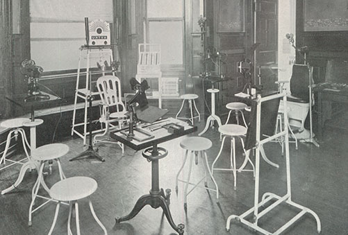 1920 - Clinic Room 