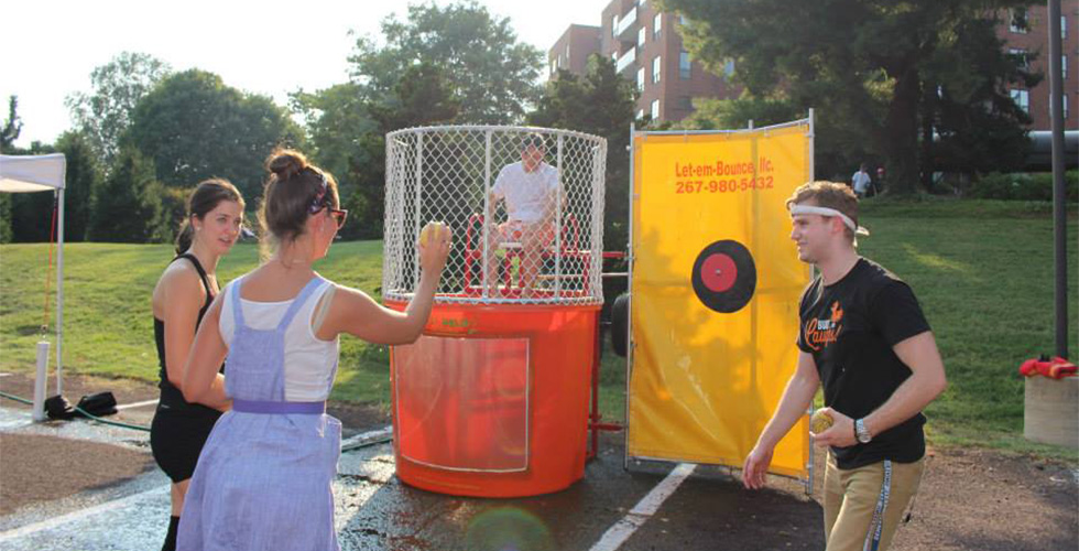 dunk tank