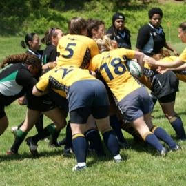 Anna Grasso playing rugby