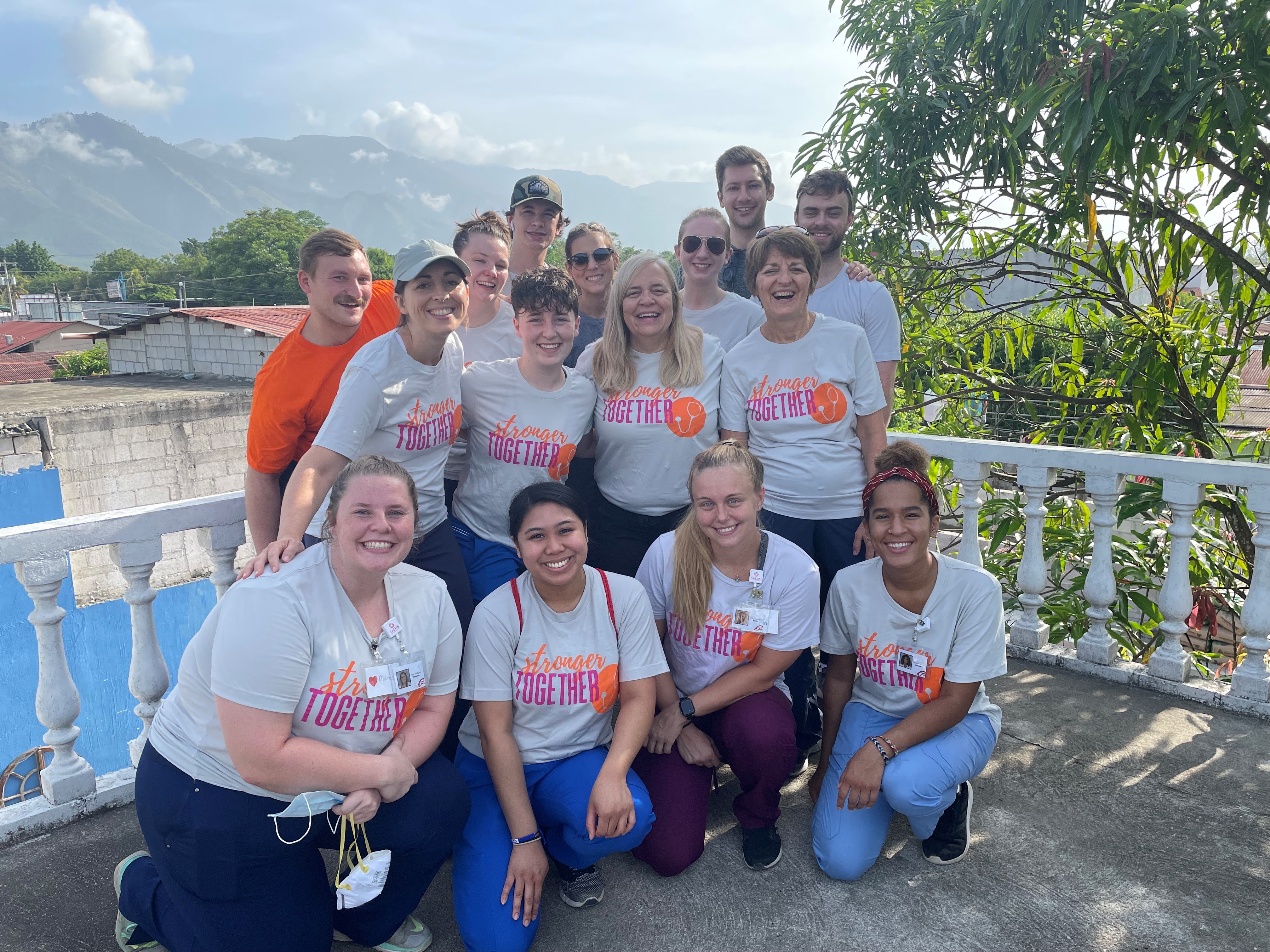 PA students group photo in Guatemala