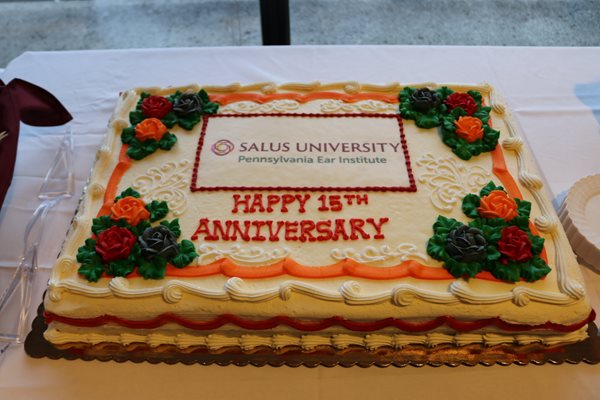 pei_15-anniversary-cake-pic1